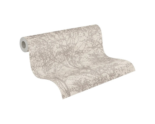Vliesbehang met abstract boommotief in natuurlijke kleuren, licht afgerold.