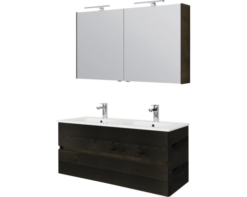 Badkamermeubelset met witte dubbele wastafel, donker onderkastmeubel met houtlook en spiegelkast met verlichting.