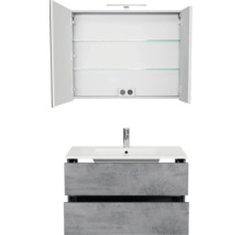 Badkamermeubelset bestaande uit een grijze wastafelonderkast met twee laden, witte wastafel met kraan en spiegelkast met verlichting.