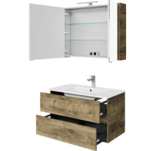 Badkamermeubelset met wastafelonderkast in houtlook, twee laden, witte wastafel en geopende spiegelkast met verlichting.