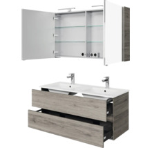 Badkamermeubelset met dubbele wastafel, onderkast met twee laden in houtlook en spiegelkast met glazen planken en verlichting.
