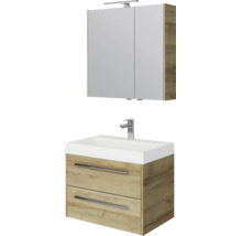 Badkamermeubelset bestaande uit een wastafelonderkast in houtlook met twee laden, witte wastafel, kraan en spiegelkast met verlichting.