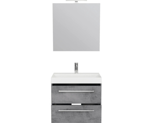 Moderne badkamermeubelset met spiegel, verlichting, witte wastafel en onderkast met twee laden in betonlook en verchroomde handgrepen.