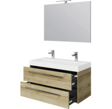 Badkamermeubelset met dubbele wastafel, onderkast in eikenlook met twee lades, twee kranen, spiegel en ledverlichting.