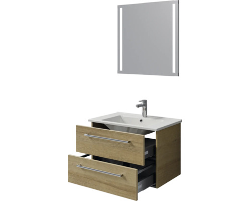 Wastafelset bestaande uit een onderkast in eikenlook met twee lades, een witte keramische wastafel, kraan en spiegel met LED-verlichting.