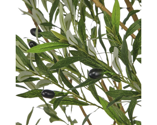 Detailweergave van een kunst olijfboom plant met olijfvruchten en kunststof bladeren
