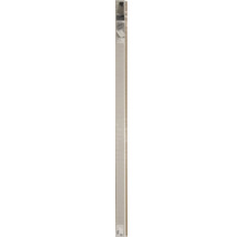 Afwerklijst voor traprenovatie van laminaat, circa 130 centimeter bij 5 centimeter.