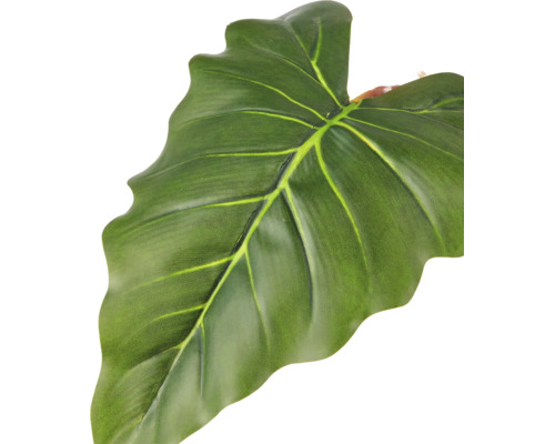 Kunstmatig Philodendron blad met duidelijke nerven en golvende rand.