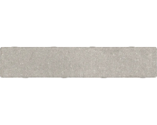 Rechthoekige steenstrip in betonlook met getextureerd oppervlak voor wandbekleding