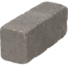 Rechthoekige klinker van beton met een gestructureerd oppervlak voor tuin- en padenbouw