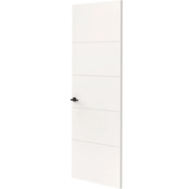Witte binnendeur met horizontale groeven en zwarte deurklink.
