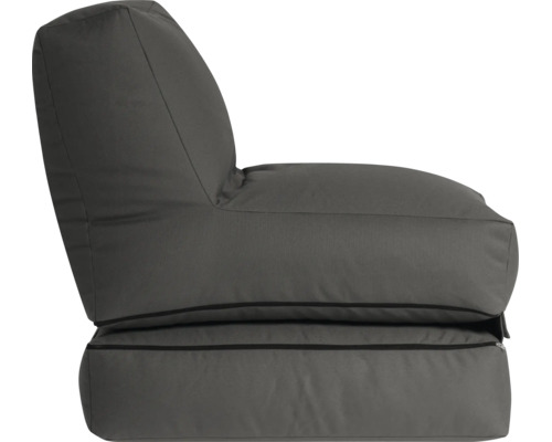 Grijze zitzak in de vorm van een fauteuil met rugleuning en zwarte bies.