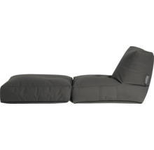 Grijze zitzaklounger met poef van Sitting Point. Voorzien van een handig zijvak en een hoge rugleuning voor optimaal comfort.
