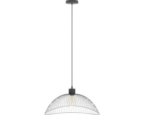 Zwarte hanglamp met koepelvormige kap van draadvlechtwerk, lang snoer en plafondkap.