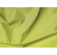 Lichtgroene textielstof met plooien en een fijne weefstructuur.