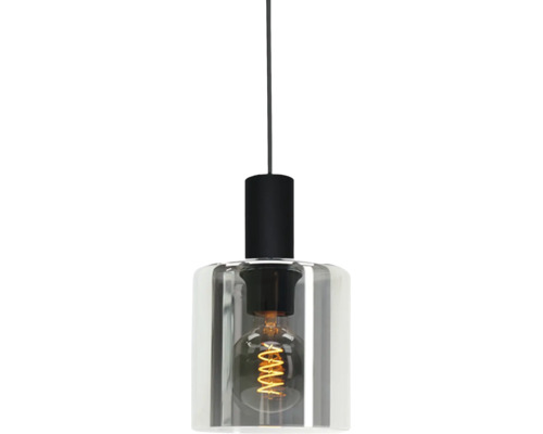 Hanglamp met cilindrische glazen kap, zwarte fitting en zichtbare filamentlamp.