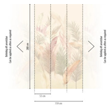 Vliesbehang met patroon van veren en bladeren, hoogte 280 centimeter, breedte 159 centimeter, drie banen van 53 centimeter, oneindig herhaalbaar.