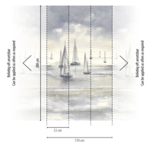Fotobehang met zeilbootmotief, 159 bij 280 centimeter, bestaande uit drie banen van 53 centimeter, naar wens herhaalbaar.
