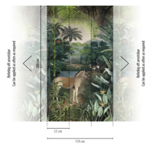 Vliesbehang met jungle-motief, zebra, palmbomen en tropische planten, hoogte 280 centimeter, breedte 159 centimeter, naar wens uitbreidbaar.