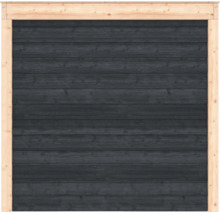 Tuinscherm van hout met horizontale donkere lamellen en een natuurlijke houten omlijsting.