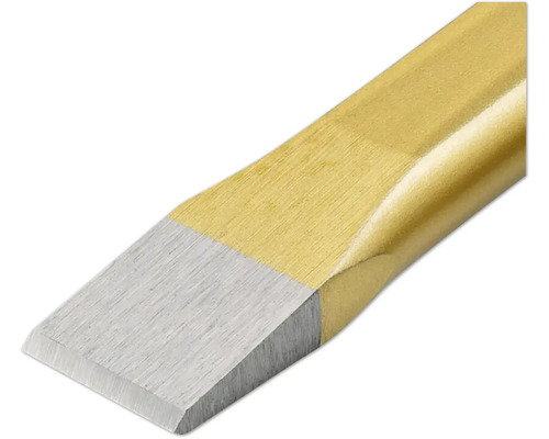 Detailopname van een platte metalen beitelpunt met een geslepen snijkant.