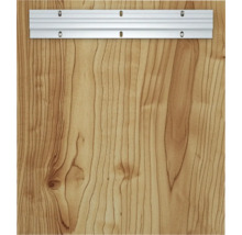 Aluminium spiegelprofiel voor wandbevestiging gemonteerd op een houten plaat.