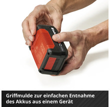 Einhell 4,0 ampère-uur accu met verzonken handgreep voor de eenvoudige uitname uit een apparaat.