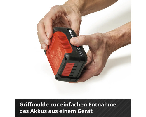 Einhell 4,0 ampère-uur accu met verzonken handgreep voor de eenvoudige uitname uit een apparaat.