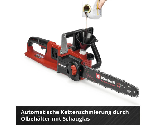 Einhell accu-kettingzaag wordt gevuld via een trechter. Oliereservoir met kijkglas voor automatische kettingsmering.