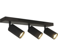 Plafondspot met drie verstelbare lichtkoppen voor gerichte verlichting