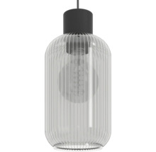 Hanglamp met cilindrische, geribbelde glazen kap en zichtbare lichtbron voor moderne binnenverlichting.