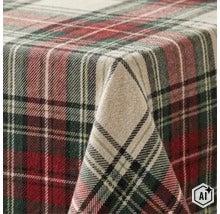 Tafelkleed met een klassiek Schots ruitpatroon als decoratief tafeltextiel. (Image AI modified or generated)