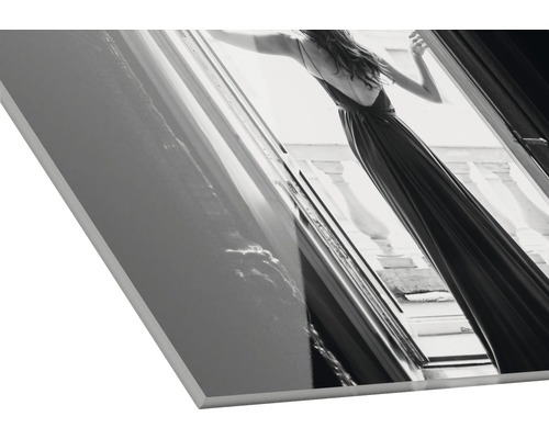 Decoratieve plaat met vrouw in jurk