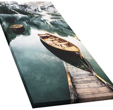 Canvas schilderij met een bootscène op een bergmeer