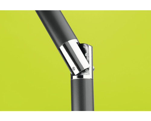 Detail van een parasol met verstelbaar scharnier