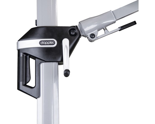 Doppler Logo op een parasol met slinger mechanisme.