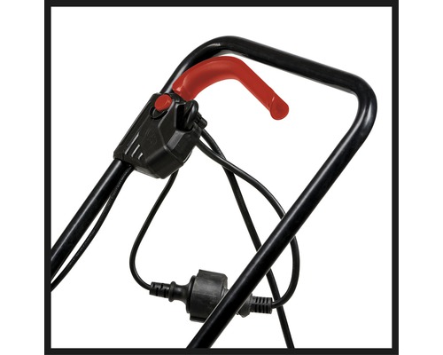 Handgreep en bedieningselementen van een grasmaaier