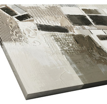 Detailopname van een wanddecoratie met abstract patroon en diverse texturen