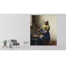 Behang met het motief ''Het Melkmeisje'' van Jan Vermeer, afmetingen 243 x 280 cm