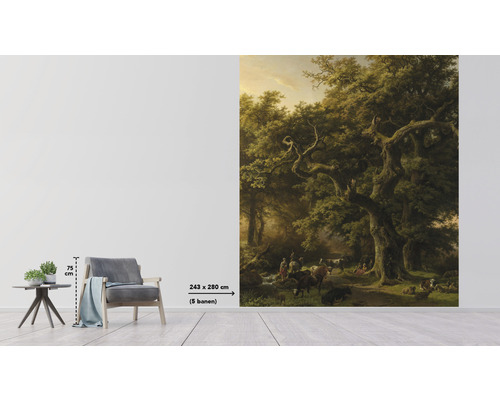 Wandafbeelding met een scène uit een bos, afmeting 243 bij 280 centimeter