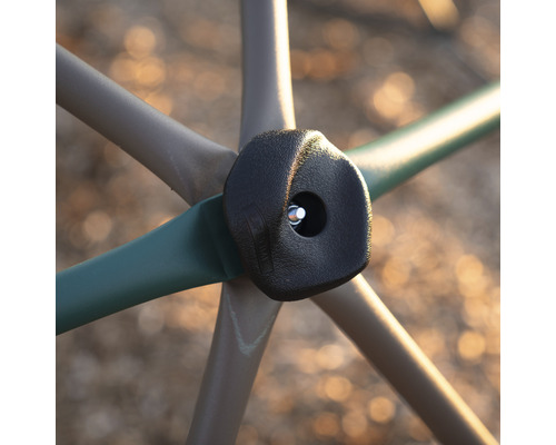 Detailweergave van een verbindingsstuk van een stoelconstructie.