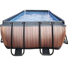 Opzetzwembad met houten bekleding en zwart frame