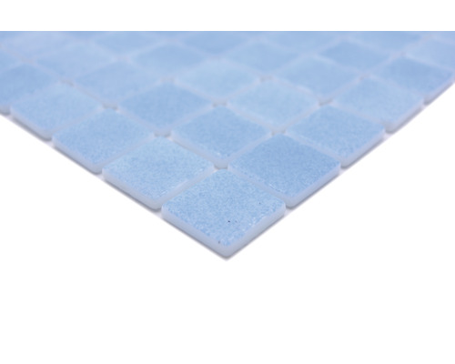 Vierkante glazen mozaïektegels op een vel