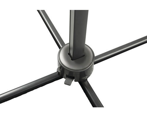 Detailopname van een parasolvoet met kruisvoet en borgschroef