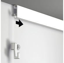 Ophangrail met haken voor bevestiging aan de muur