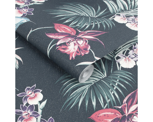 Rol behang met bloemmotief en bladeren