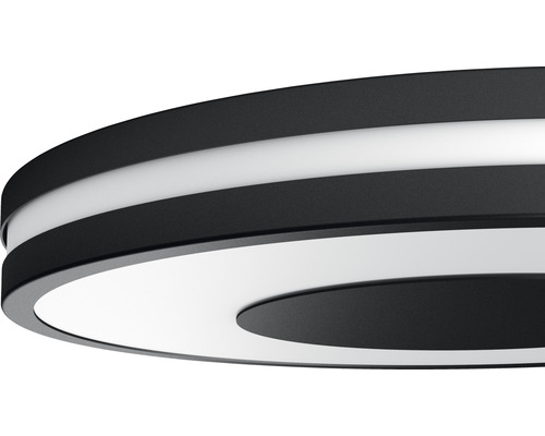 Close-up van een ronde plafondlamp met ledverlichting