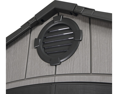 Detail van een tuinhuisventilatie met lamellen