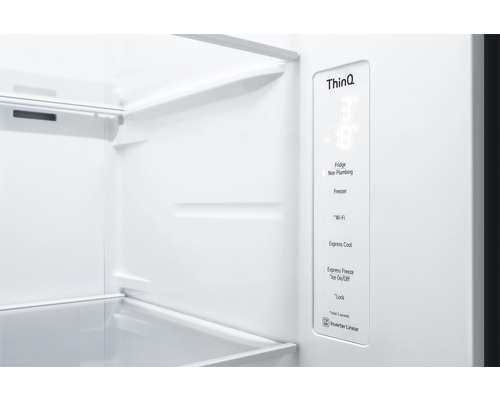 Binnenaanzicht van een koelkast met Thinq-display voor temperatuurweergave en -regeling