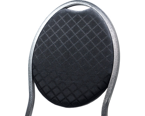 Detailopname van een stoel met een geruite bekleding